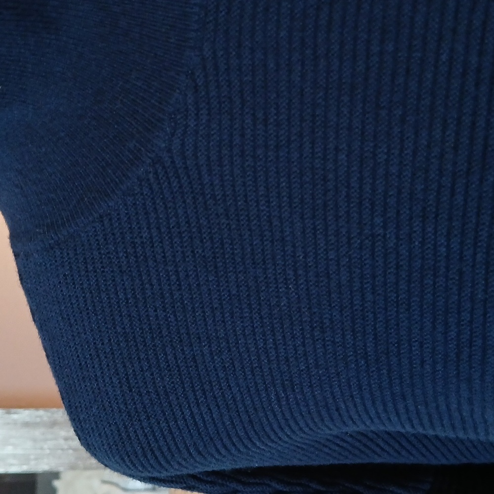 Victoria's Secret Active Wear Cotton Cashmere Blend Sweater Navy & Black Size L - Picture 4 of 11
